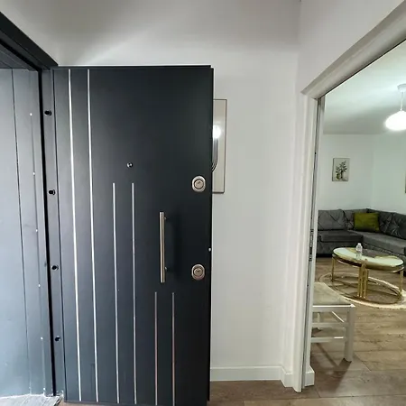 דירה Newly Renovated 1 Bedroom Flat In