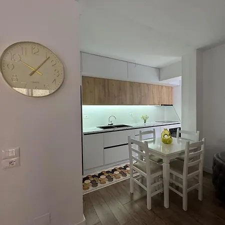 Apartment Newly Renovated 1 Bedroom Flat In Tepelene